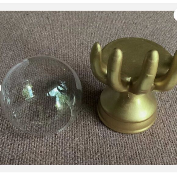 New! Gold Hand Mystical Cloche Glass Ball Display Halloween So Groovy - Picture 2 of 3